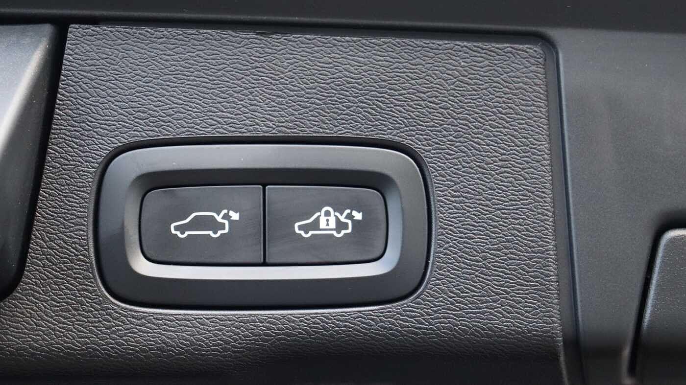 Used Volvo XC60 2025 for sale - 76026720: Photo 38