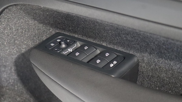 Used Volvo XC40 2025 for sale - 76250930: Photo 22