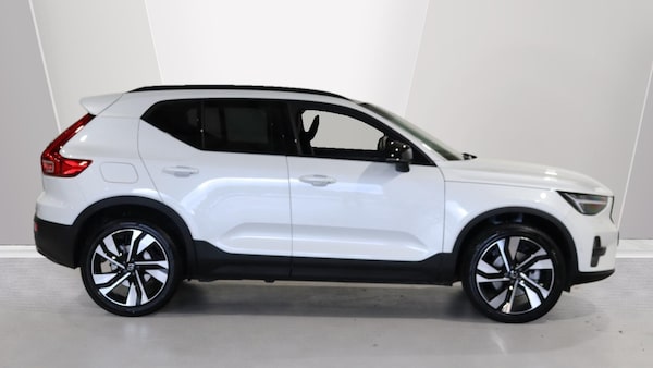 Used Volvo XC40 2025 for sale - 76250930: Photo 3