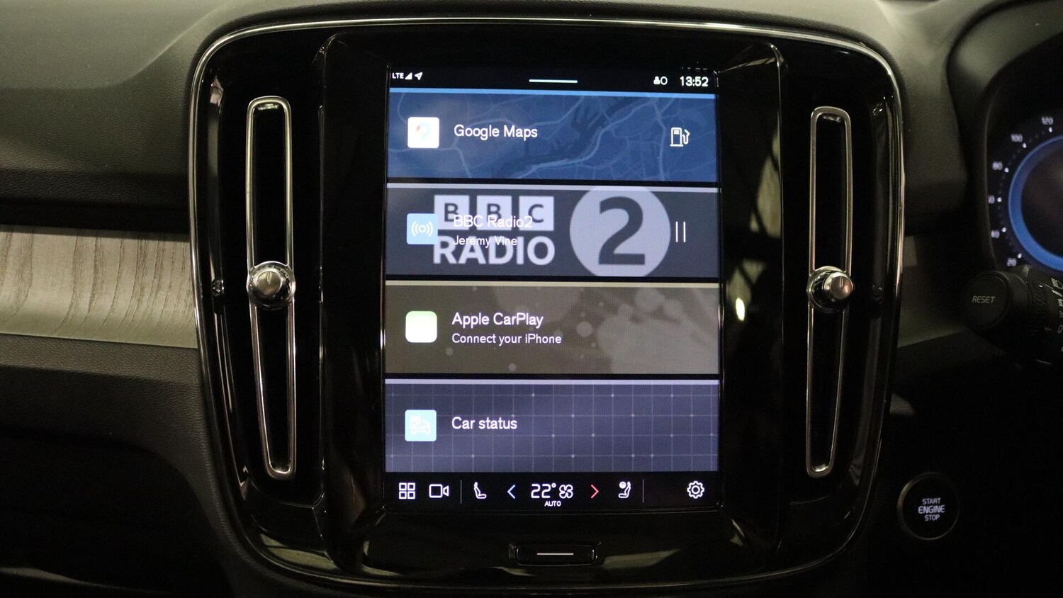 Used Volvo XC40 2025 for sale - 75990888: Photo 12