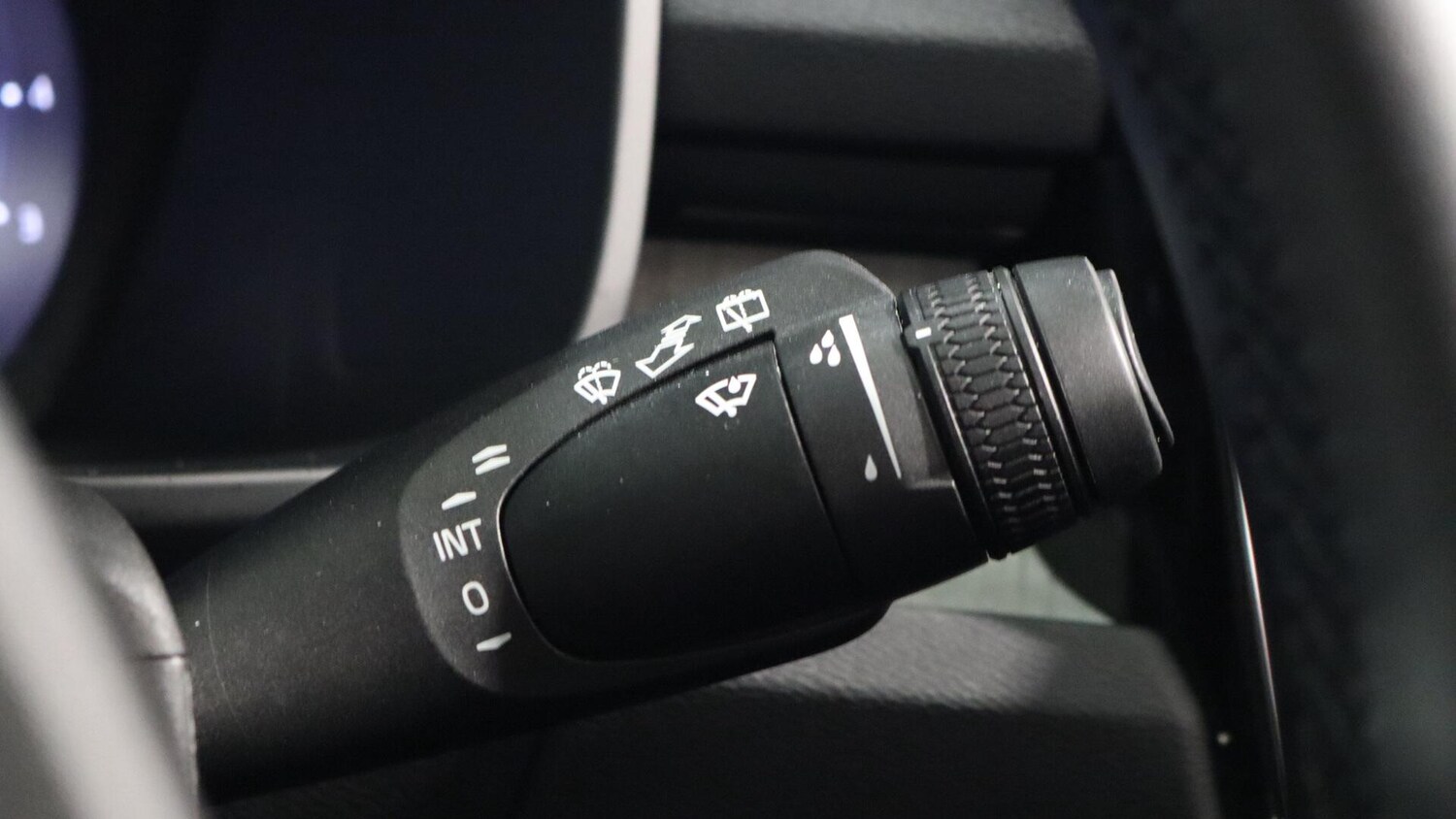 Used Volvo XC40 2025 for sale - 75990888: Photo 21