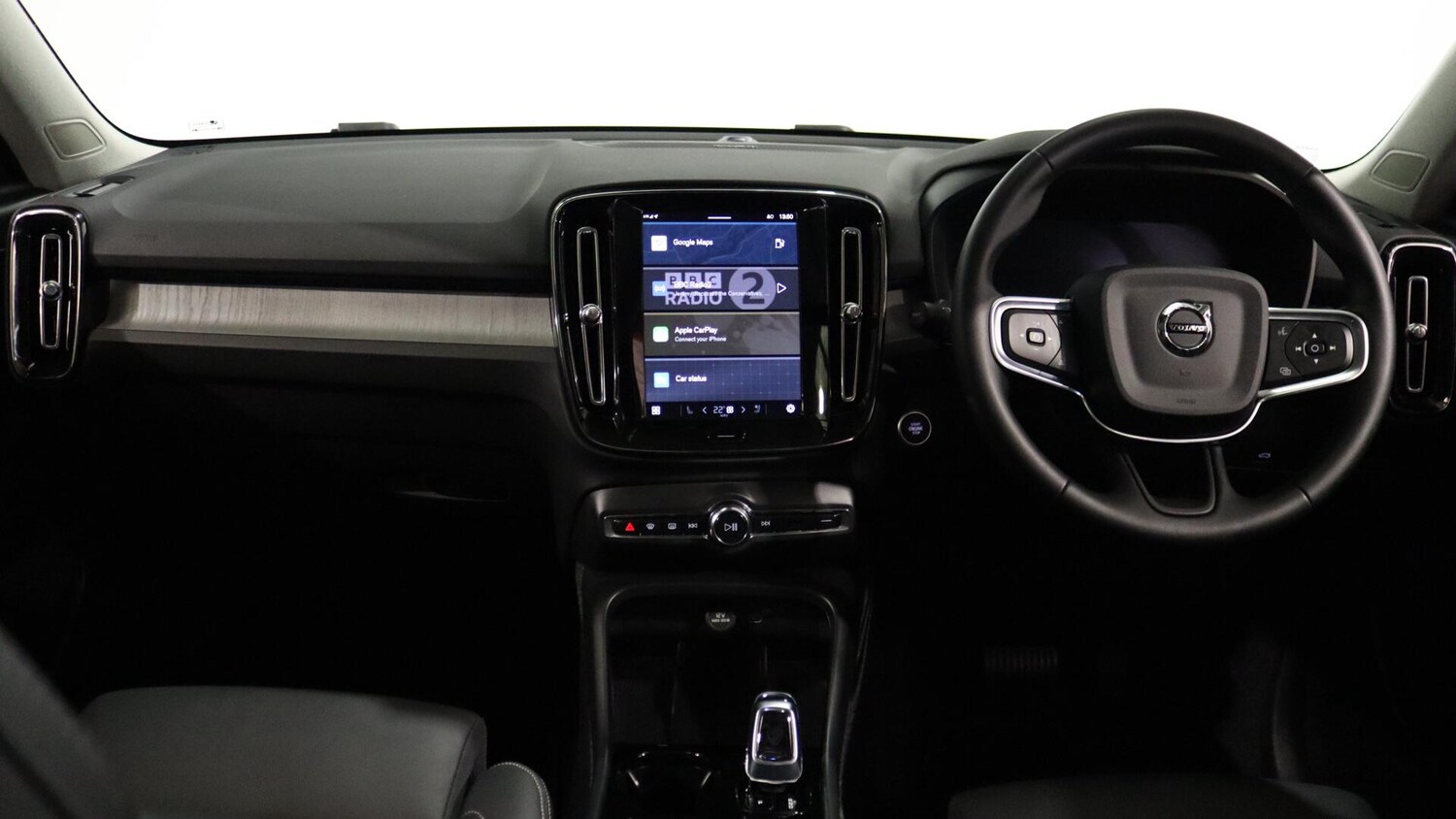 Used Volvo XC40 2025 for sale - 75990888: Photo 5