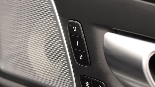 Used Volvo XC60 2024 for sale - 75311633: Photo 33