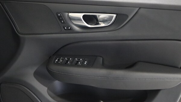 Used Volvo V60 2022 for sale - 76295424: Photo 25
