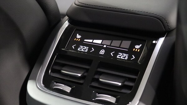 Used Volvo V60 2022 for sale - 76295424: Photo 32