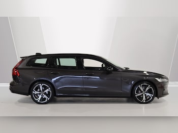 Used Volvo V60 2022 for sale - 76295424: Photo