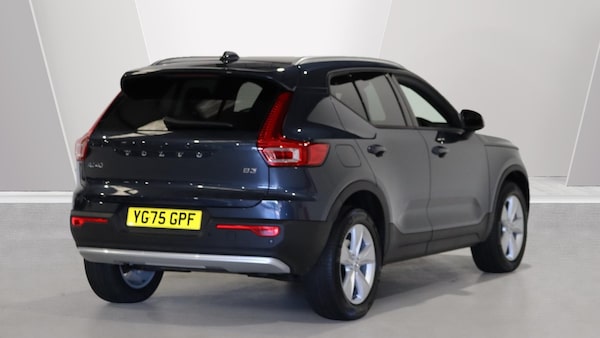 Used Volvo XC40 for sale - 76188760: Photo 2
