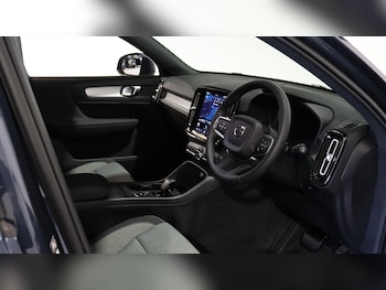 Used Volvo XC40 for sale - 76188760: Photo 4