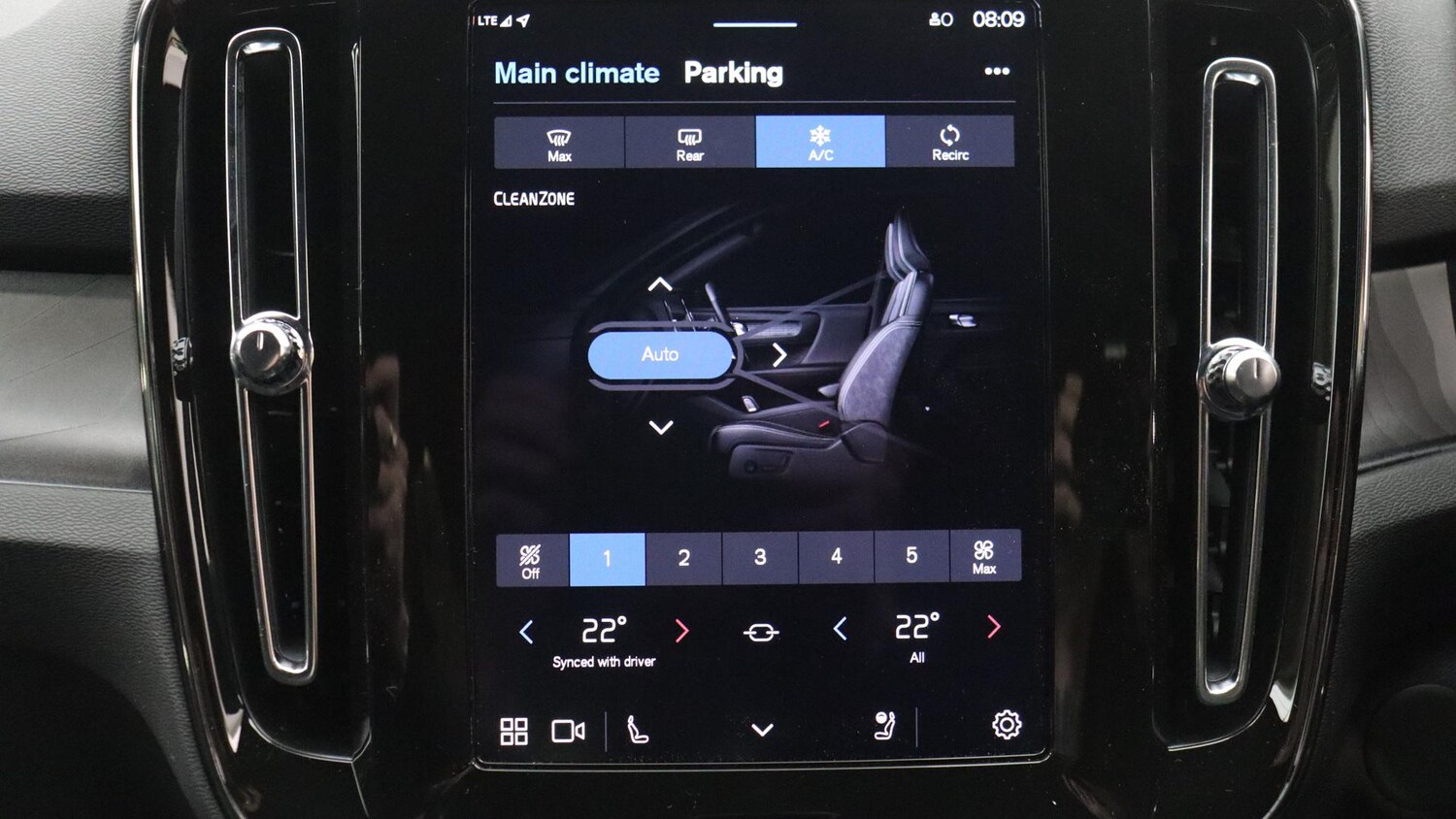 Vehicle 33