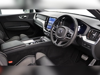 Used Volvo XC60 2021 for sale - 75531137: Photo