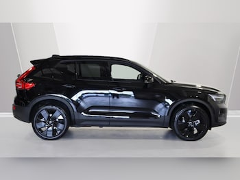 Used Volvo XC40 2025 for sale - 75949998: Photo