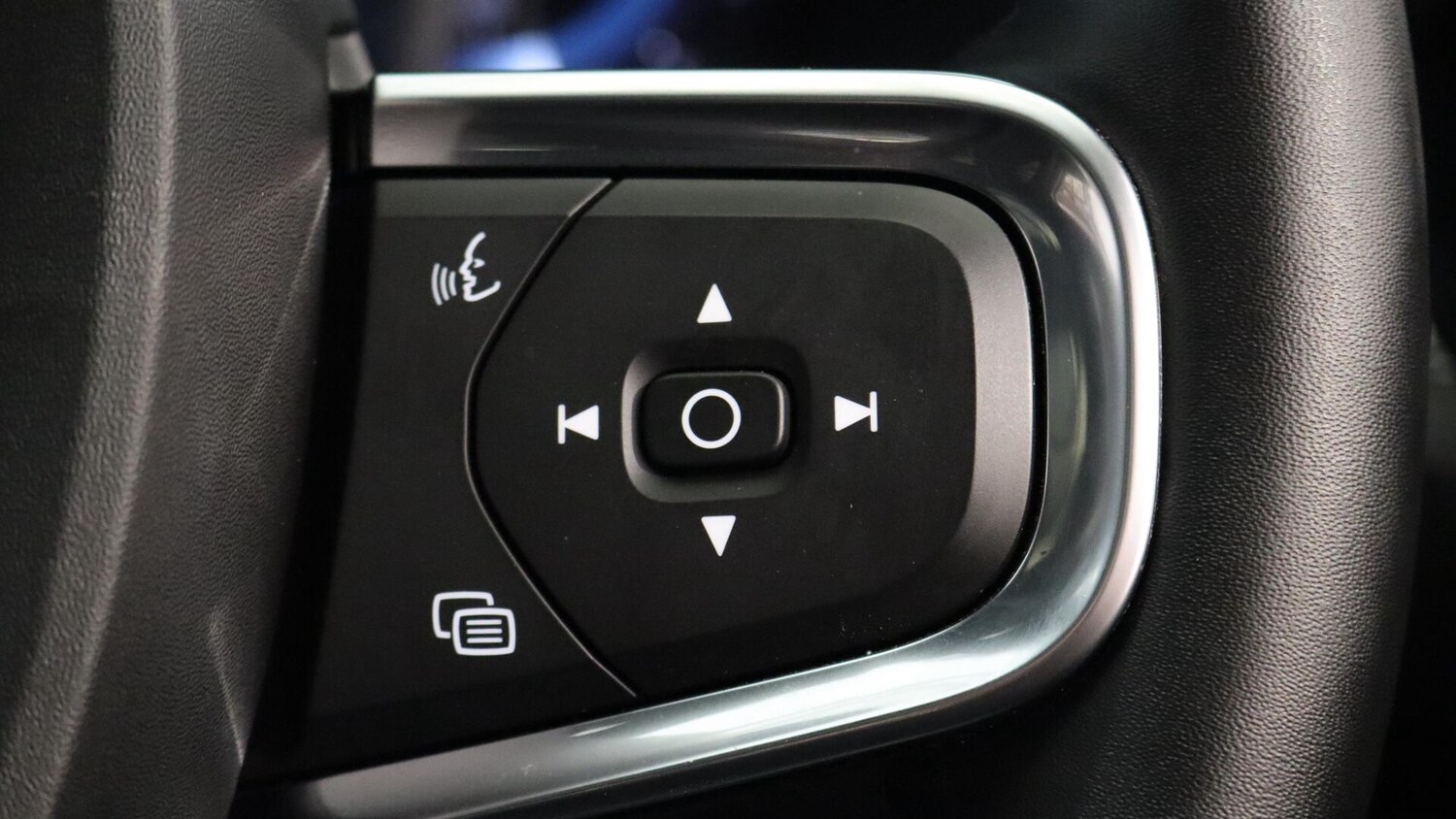 Used Volvo XC40 2025 for sale - 76060485: Photo 20