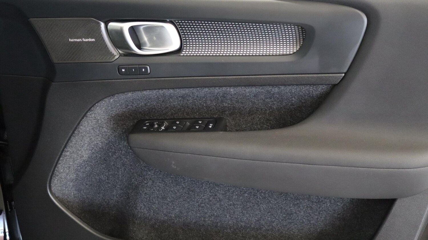 Used Volvo XC40 2025 for sale - 76060485: Photo 27