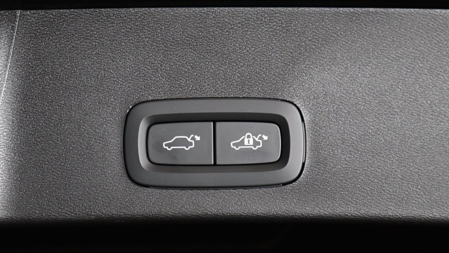 Used Volvo XC40 2025 for sale - 76060485: Photo 33