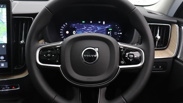Used Volvo XC60 2025 for sale - 75658303: Photo 10