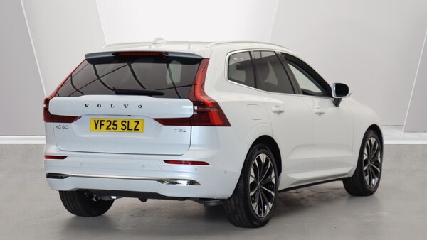 Used Volvo XC60 2025 for sale - 75658303: Photo 2
