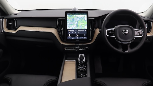 Used Volvo XC60 2025 for sale - 75658303: Photo 5