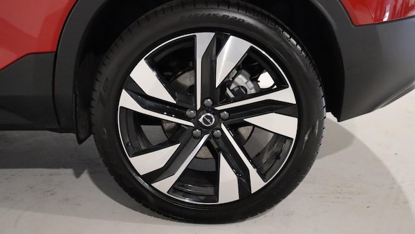 Used Volvo XC40 2025 for sale - 76260536: Photo 9