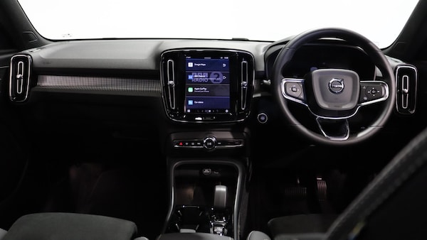 Used Volvo XC40 2025 for sale - 76239408: Photo 5