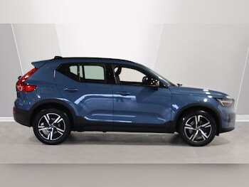 Used Volvo XC40 2023 for sale - 76189803: Photo 3