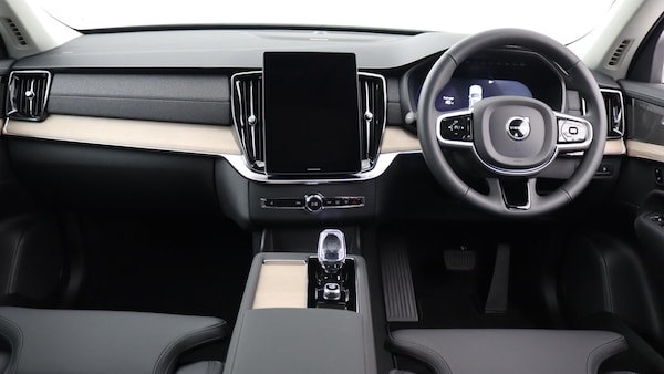 Used Volvo XC90 2025 for sale - 76199680: Photo 5