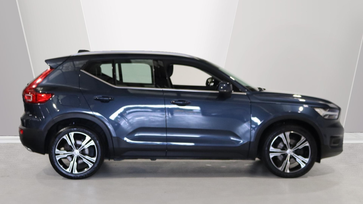 Used Volvo XC40 2019 for sale - 76337053: Photo 3