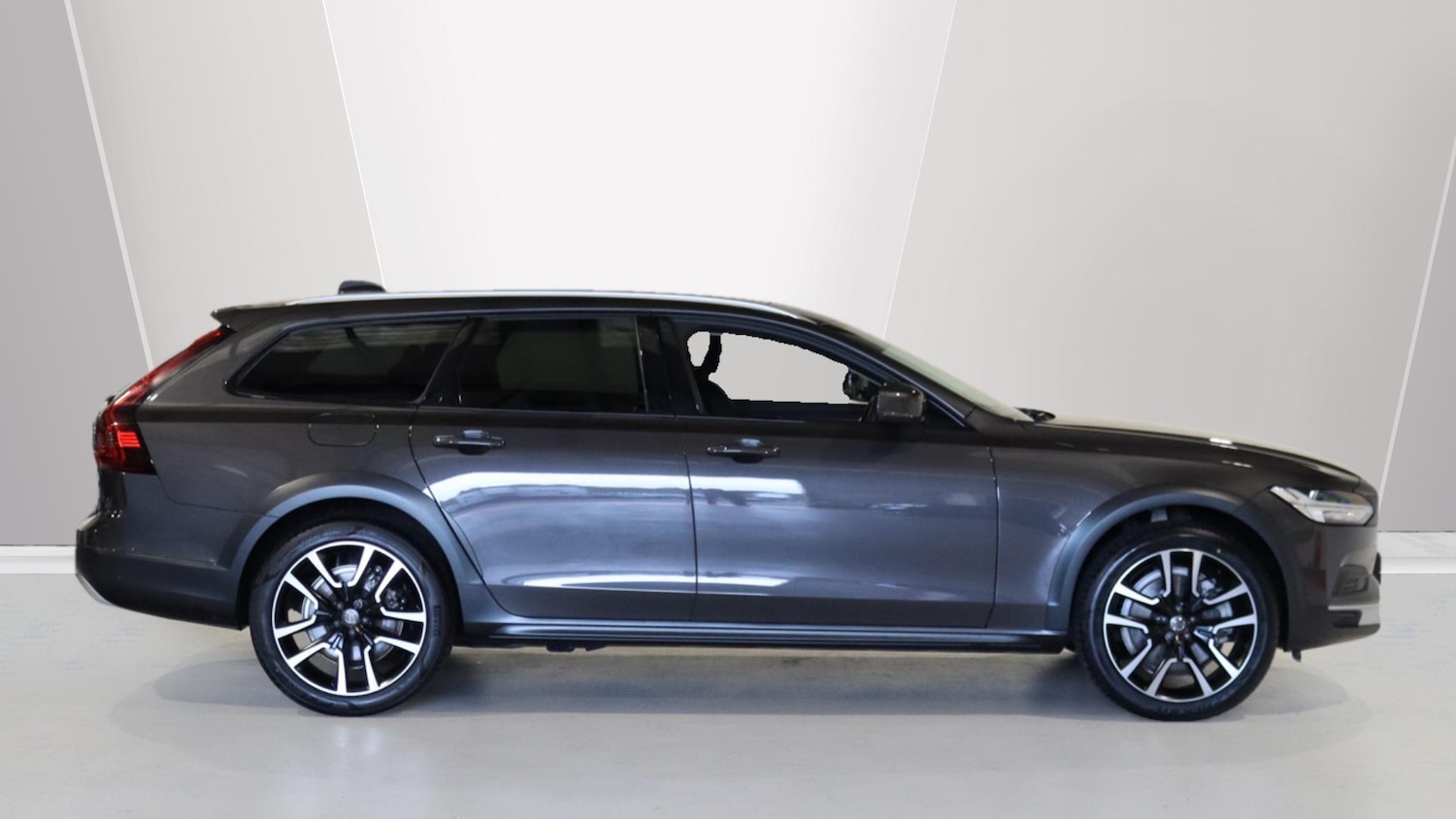 Used Volvo V90 2021 for sale - 76032054: Photo 3
