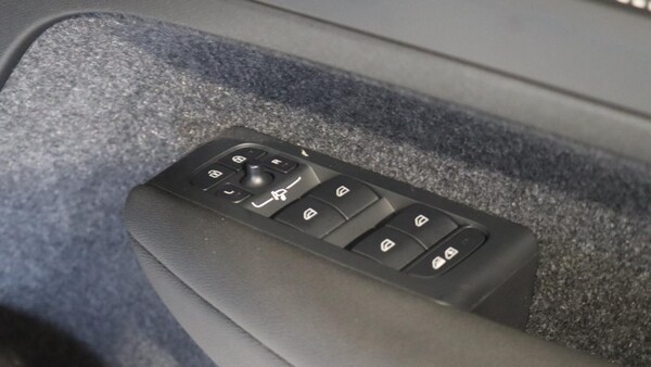Used Volvo XC40 2023 for sale - 76188784: Photo 22