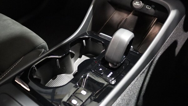 Used Volvo XC40 2023 for sale - 76188784: Photo 24