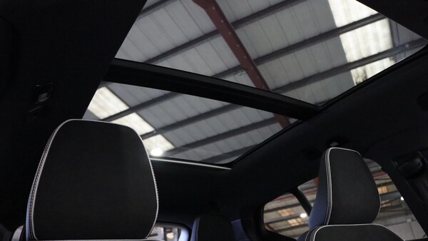 Used Volvo XC40 2023 for sale - 76188784: Photo 29