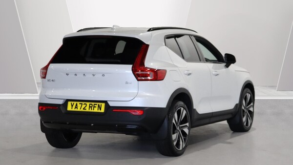 Used Volvo XC40 2023 for sale - 76188784: Photo 2