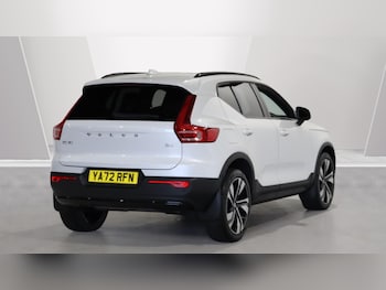 Used Volvo XC40 2023 for sale - 76188784: Photo 2