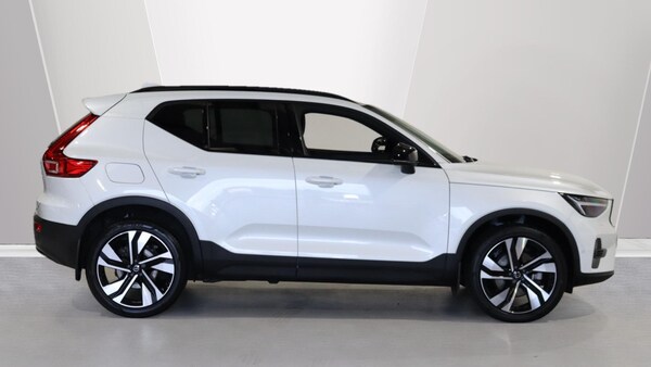 Used Volvo XC40 2023 for sale - 76188784: Photo 3