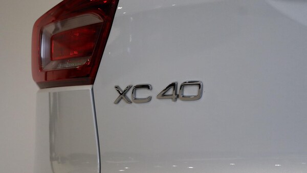Used Volvo XC40 2023 for sale - 76188784: Photo 43