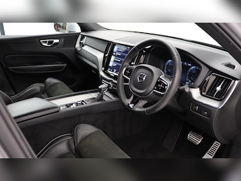 Used Volvo XC60 2018 for sale - 75531441: Photo
