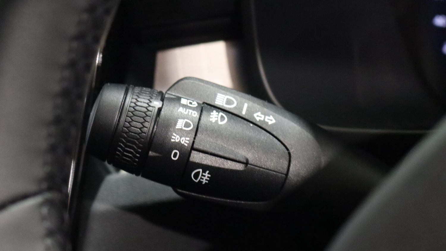 Used Volvo XC40 2025 for sale - 76121445: Photo 18
