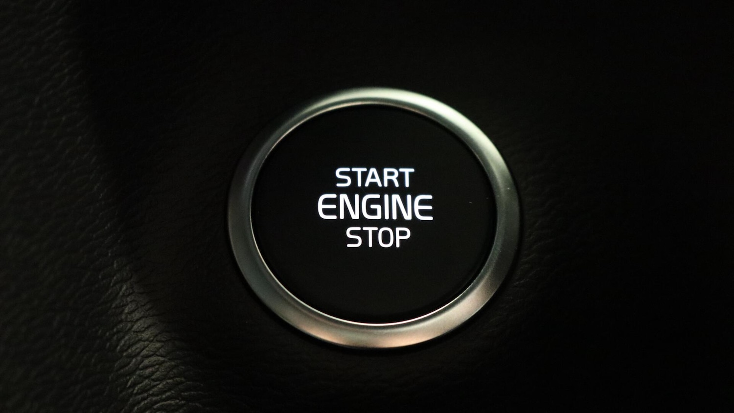 Used Volvo XC40 2025 for sale - 76121445: Photo 24