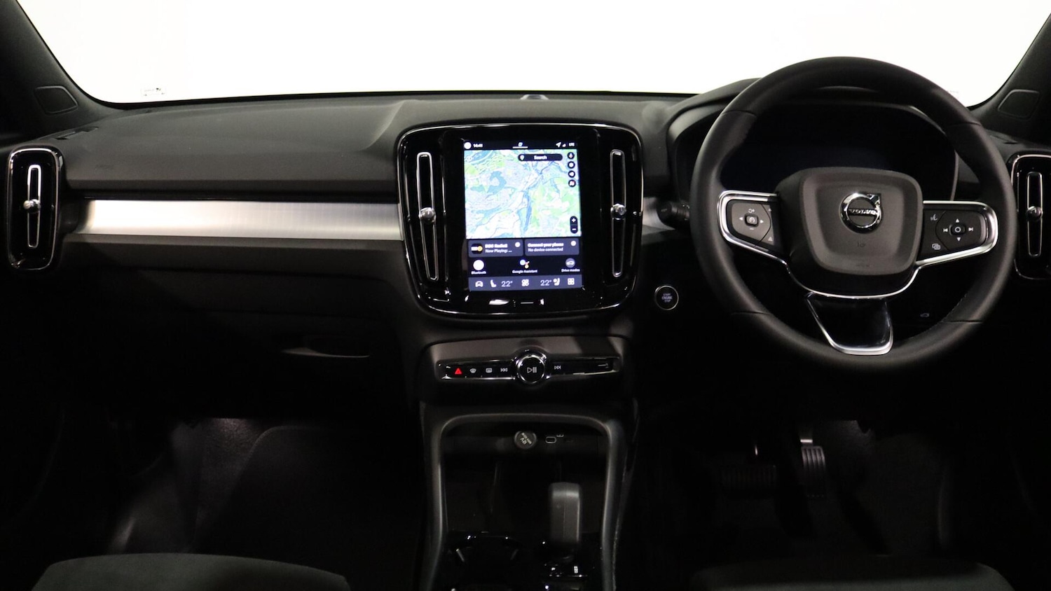 Used Volvo XC40 2025 for sale - 76121445: Photo 5