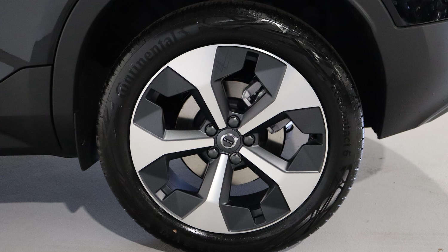 Used Volvo XC40 2025 for sale - 76121445: Photo 9