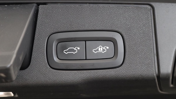 Used Volvo XC60 2022 for sale - 75708575: Photo 29