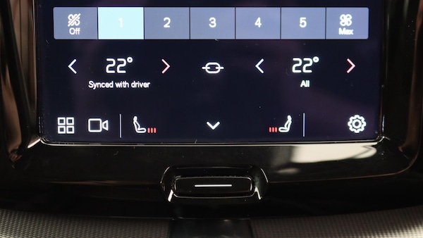 Used Volvo XC60 2022 for sale - 75708575: Photo 33