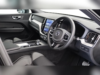 Used Volvo XC60 2022 for sale - 75708575: Photo