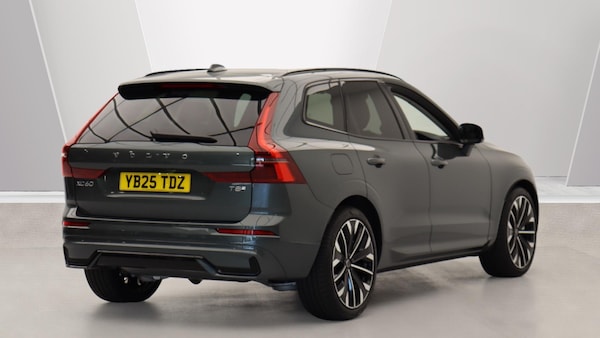 Used Volvo XC60 2025 for sale - 76166871: Photo 2