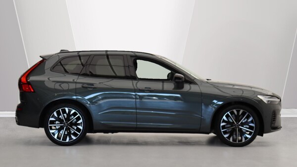 Used Volvo XC60 2025 for sale - 76166871: Photo 3