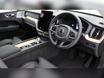 Used Volvo XC60 2025 for sale - 76166871: Photo 4