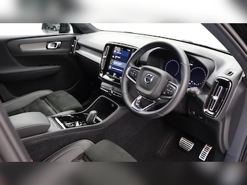 Used Volvo XC40 2022 for sale - 75659040: Photo