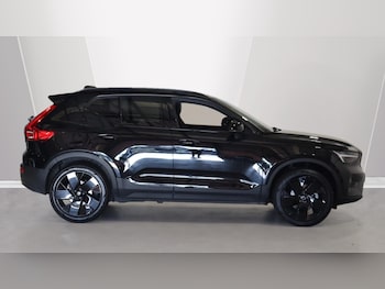 Used Volvo XC40 2025 for sale - 76043407: Photo