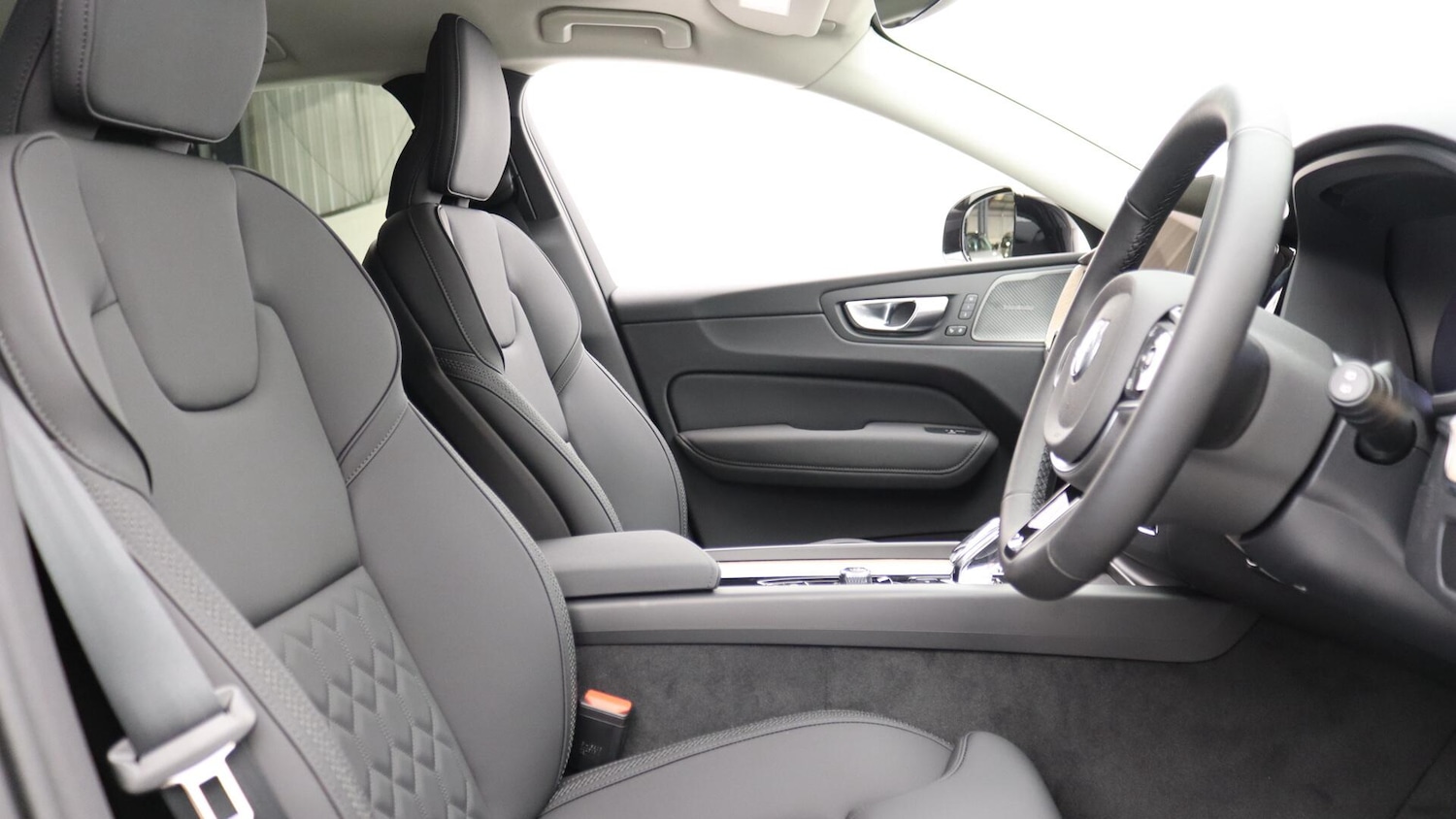 Used Volvo XC60 2025 for sale - 76151849: Photo 13