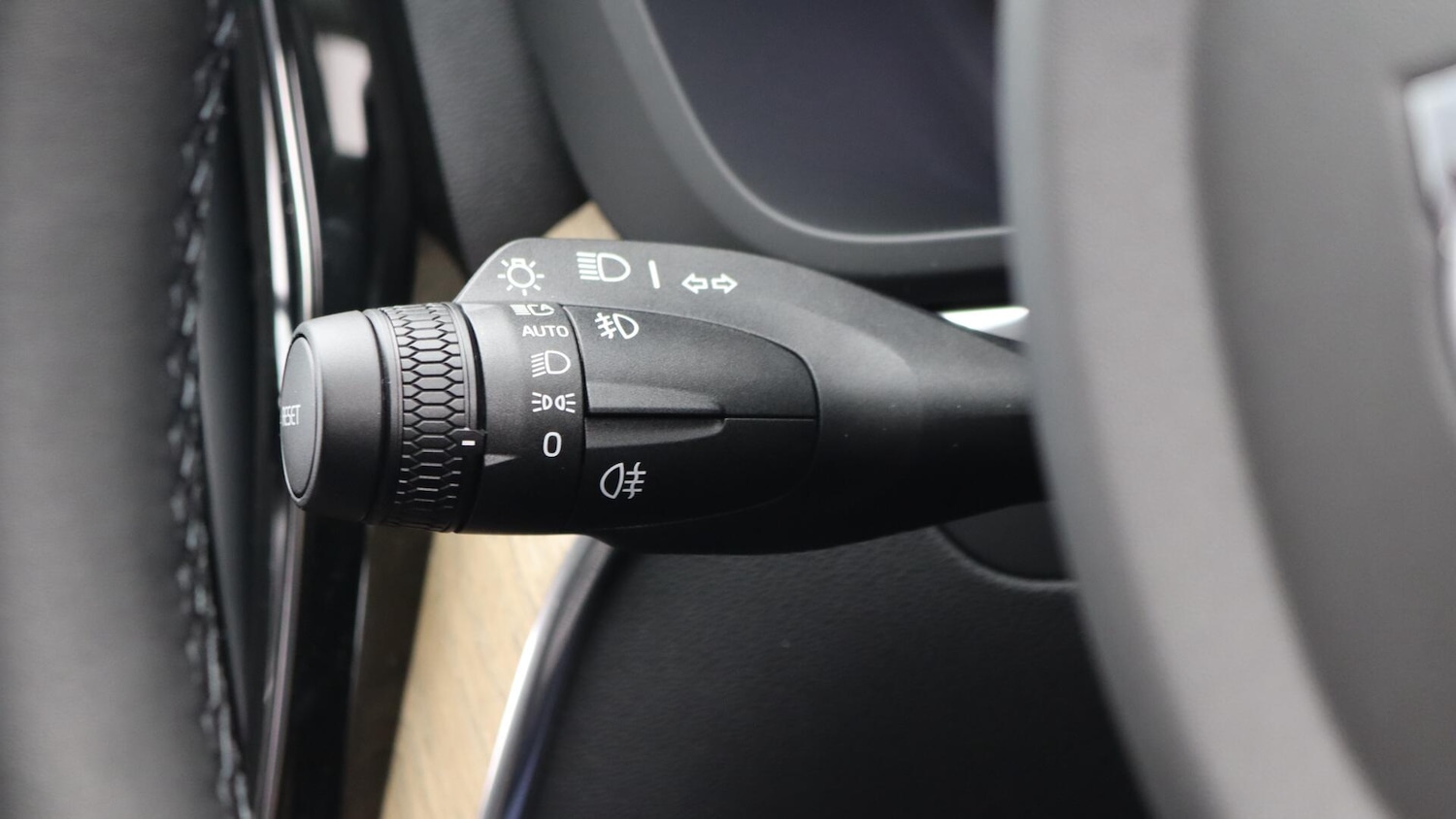 Used Volvo XC60 2025 for sale - 76151849: Photo 18