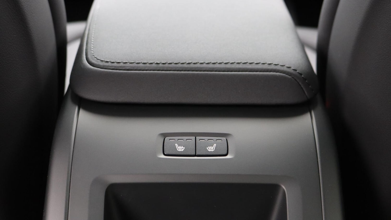 Used Volvo XC60 2025 for sale - 76151849: Photo 36